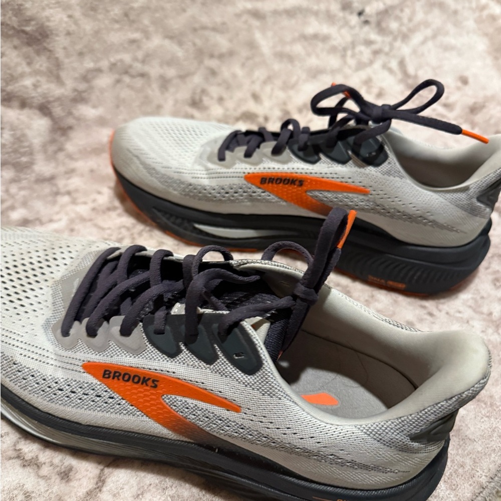 Brooks Men's Athletic Shoes in Gray and Orange